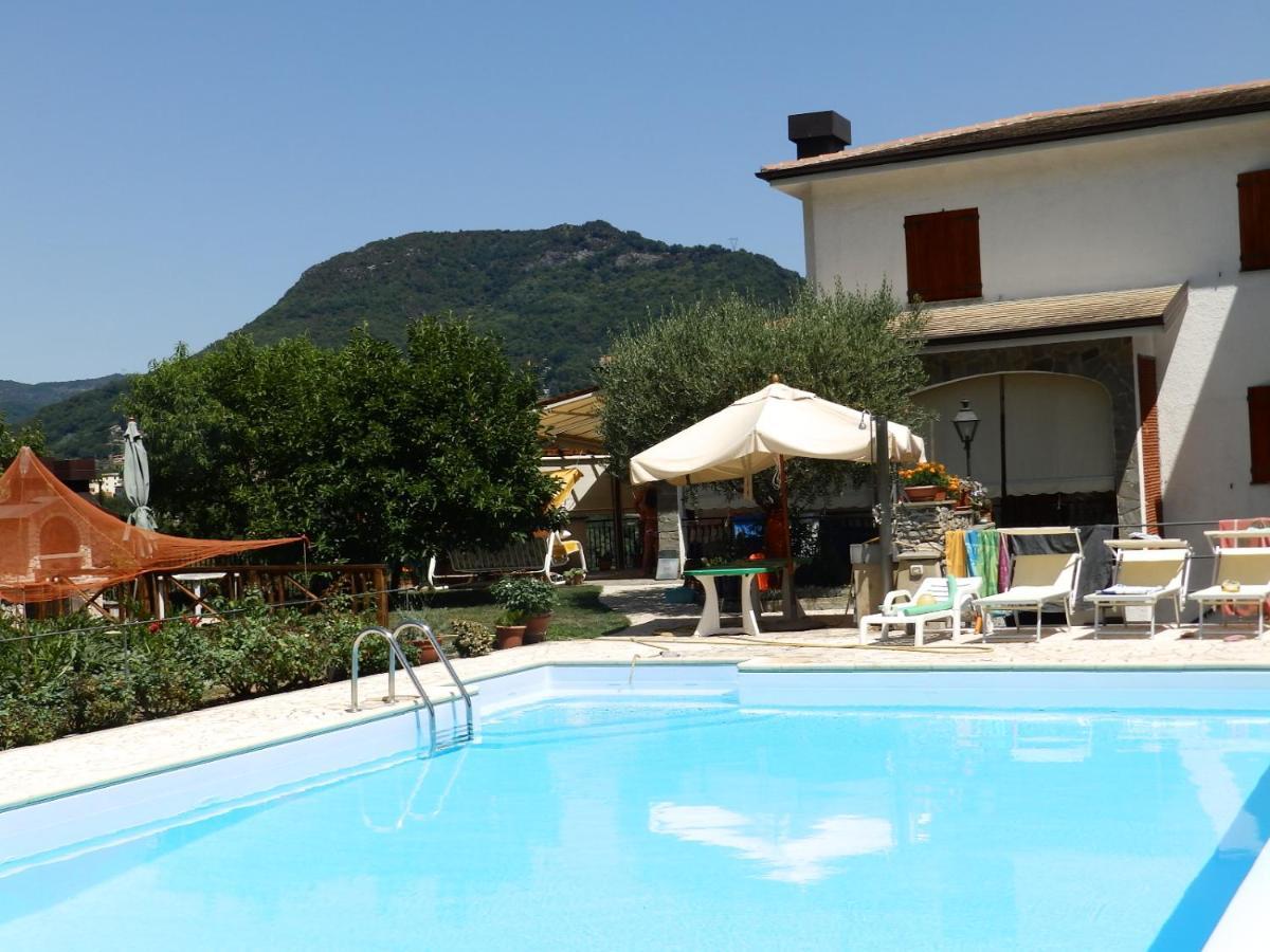 B&B Le Rondini Cassanesi エクステリア 写真